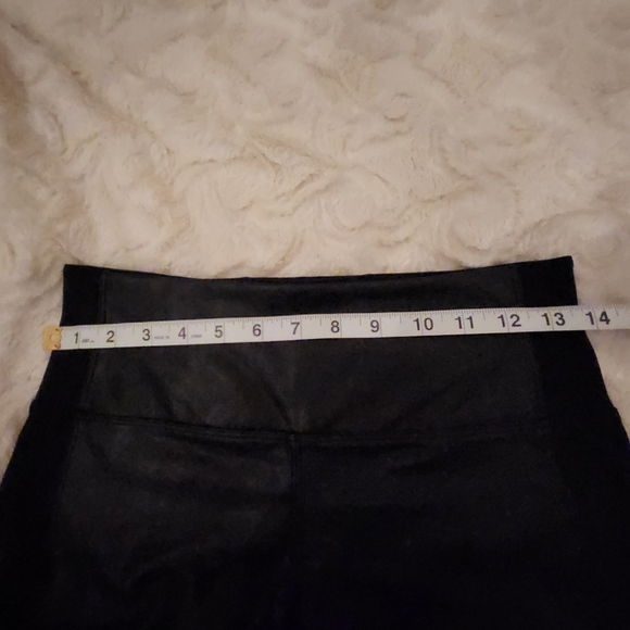 ATHLETA Delancey ShineTight Leggings Faux Leather Front, Zip Pockets Sz Small - Picture 9 of 11